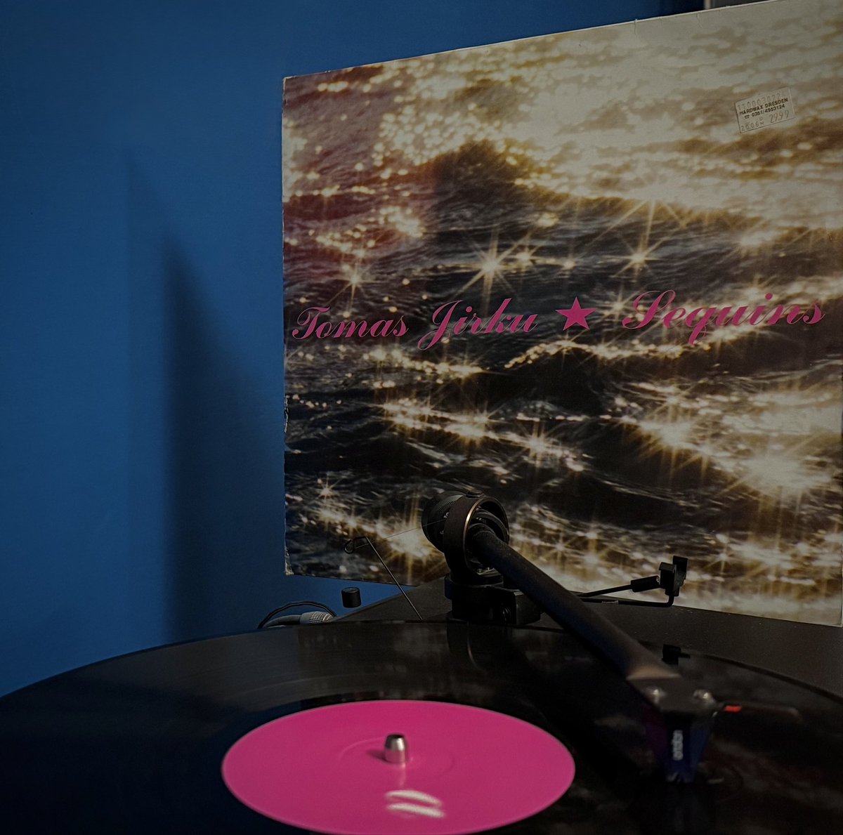 TrJiri's tweet image. Tomas Jirku - Sequins
2000 Force Inc.
Now playing electronica on vinyl