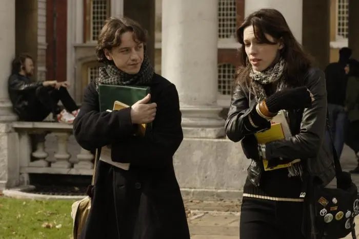 chxriks's tweet image. brian jackson and costars spotted filming scenes for ‘the devil wears prada 2’ in new york city today.