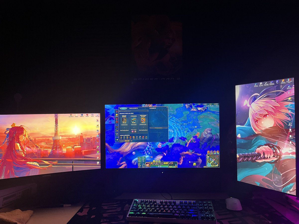 NotL1saa's tweet image. Me da un poco de toc la diferencia de tamaño entre los monitores, tendré que comprar otro de 27