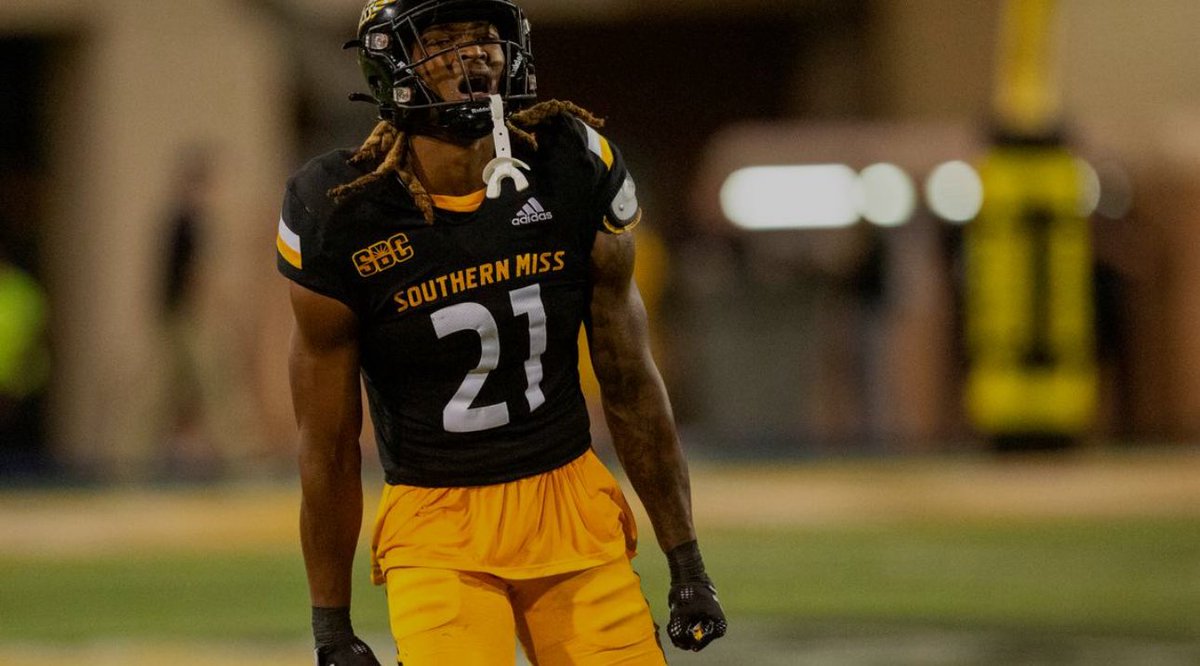 rxchofffyardss's tweet image. Extremely Blessed to Receive my 3rd D1 Offer from Southern Miss “ Thank you” @Reed5G @CoachHuff @SouthernMissFB @CoachTroop3 @jackrabbitvv @GregBiggins @adamgorney @ChadSimmons_ #SMTTT 🦅