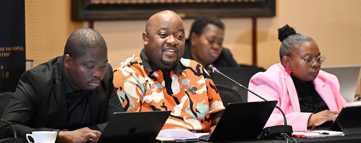 GovernanceClus1's tweet image. IN PICTURES: Parliamentary committees in collaboration with the @FSLegislature concluded their two-day oversight visit in the Free State on Friday. They engaged over 20 underperforming #municipalities in the province. Photographer: @PJikelo / ⁦@ParliamentofRSA⁩