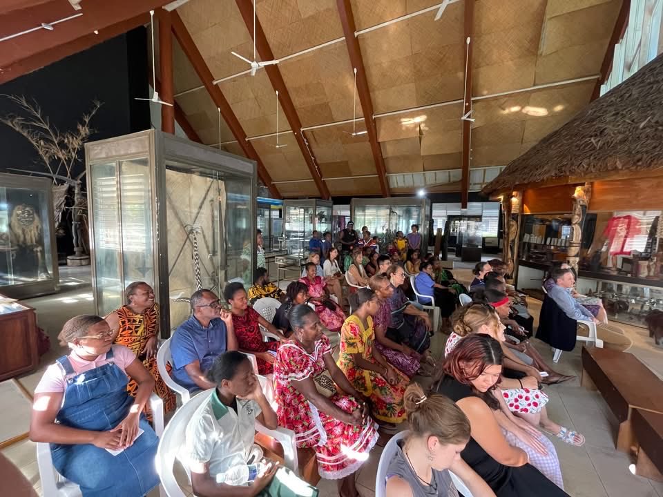Two students won awards for sign language micros in Vanuatu’s 2025 #sotsotstorian comp. Bravo, Lorenzo Lawac ‘The Echoes of Malekula’ &amp; Annaline Donald ‘The Smell of Laplap’ 🎉
Prizes sponsored by last year’s winner ⁦Leina Isno.⁩ Justice Viran Molisa Trief did the honours.