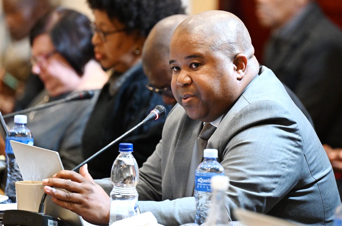 GovernanceClus1's tweet image. IN PICTURES: Parliamentary committees in collaboration with the @FSLegislature concluded their two-day oversight visit in the Free State on Friday. They engaged 23 underperforming #municipalities in the province. Photographer: @PJikelo / ⁦@ParliamentofRSA⁩