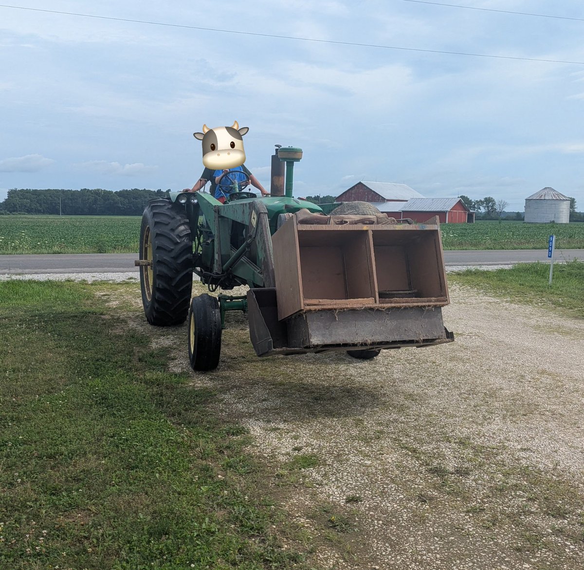 Webbythewetback's tweet image. The boy is out here living his best life