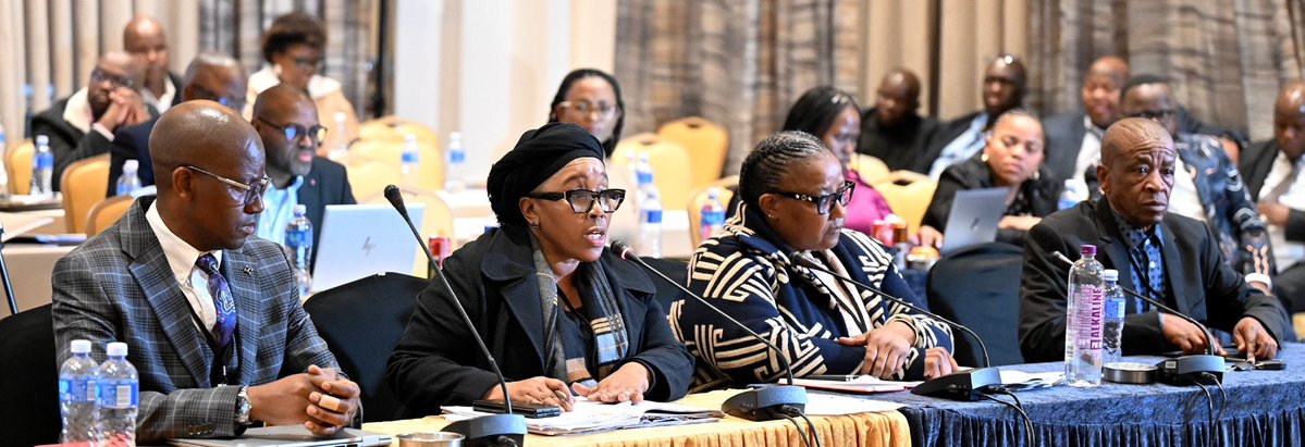 GovernanceClus1's tweet image. IN PICTURES: Parliamentary committees in collaboration with the @FSLegislature concluded their two-day oversight visit in the Free State on Friday. They engaged over 20 underperforming municipalities in the province. Photographer: @PJikelo / ⁦@ParliamentofRSA⁩