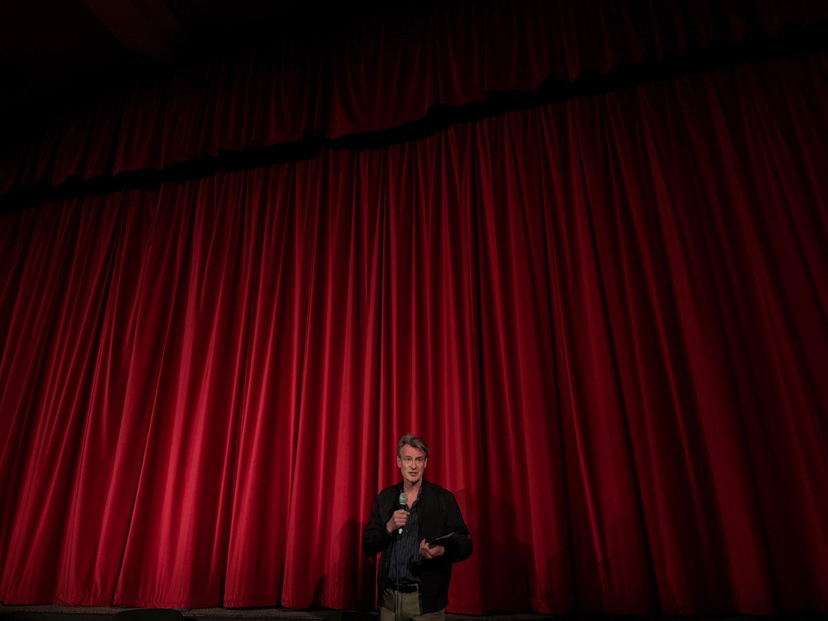 MrNeilScott's tweet image. When my friend Tim first visited us in Glasgow he gave us a copy of @WhitStillman’s Metropolitan as a gift.
15 years later, we finally saw it at the cinema with a discreetly charming Q&A by Whit himself.
