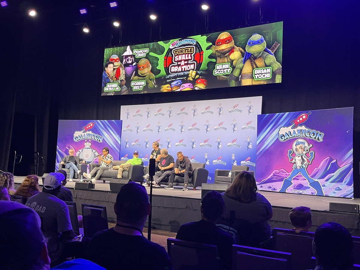 Serious dose of cowabunga. Celebrating 30+ years of #TeenageMutantNinjaTurtles … at least the version that filmed in Wilmington. #filmedinwilm <a href="/GalaxyConRDU/">GalaxyCon Raleigh</a>