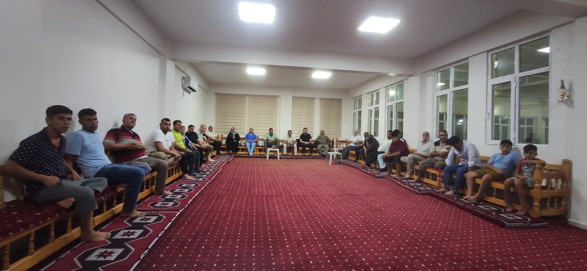 dempartikarakop's tweet image. Barış ve Demokratik Toplum inşasında Karaköprüye bağlı Akpınar köyünde halkımızla buluştuk taleplerini dinledik sürece yönelik temkinli ama olumlu bir gelişme olduğunu değerlendirdiler.
@DEMGenelMerkezi