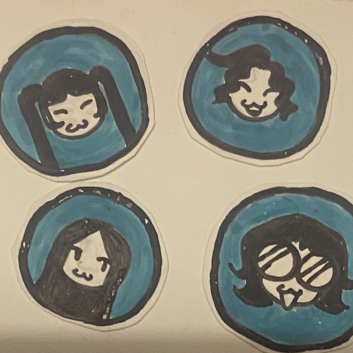 iluvrosetyler's tweet image. I made lil ag stickers that I’m gonna put on my phonecaseee