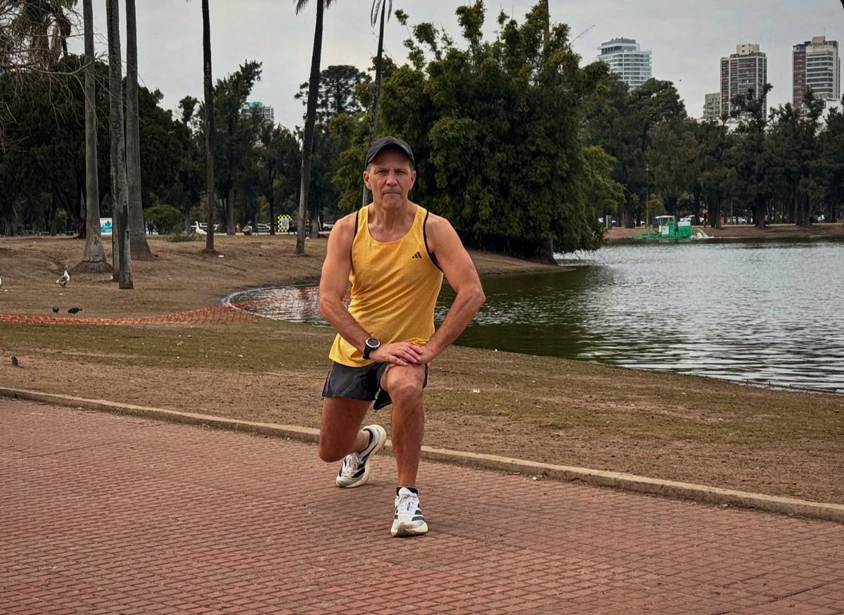 sangarciacorre's tweet image. Vuelve Usain Bolt a la Argentina? No voy a poder correr los 100 o 200 metros como él, pero por otro lado... cuántos maratones corrió Bolt? Entre 100 metros y 42 Km nos cruzaremos para una foto. Ya estoy preparándome. 🤣