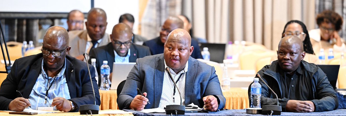 GovernanceClus1's tweet image. IN PICTURES: Parliamentary committees in collaboration with the @FSLegislature concluded their two-day oversight visit in the Free State on Friday. They engaged over 20 underperforming #municipalities in the province. Photographer: @PJikelo / ⁦@ParliamentofRSA⁩