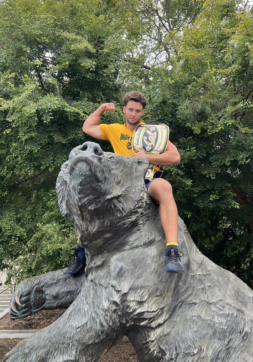 Coachjasonnovak's tweet image. Well done
@LukeFerrelli
@jacobdejesus21
@DeanTaylorC
For winning the Week 8 Iron Bear Belt!!!
#SmartandTough