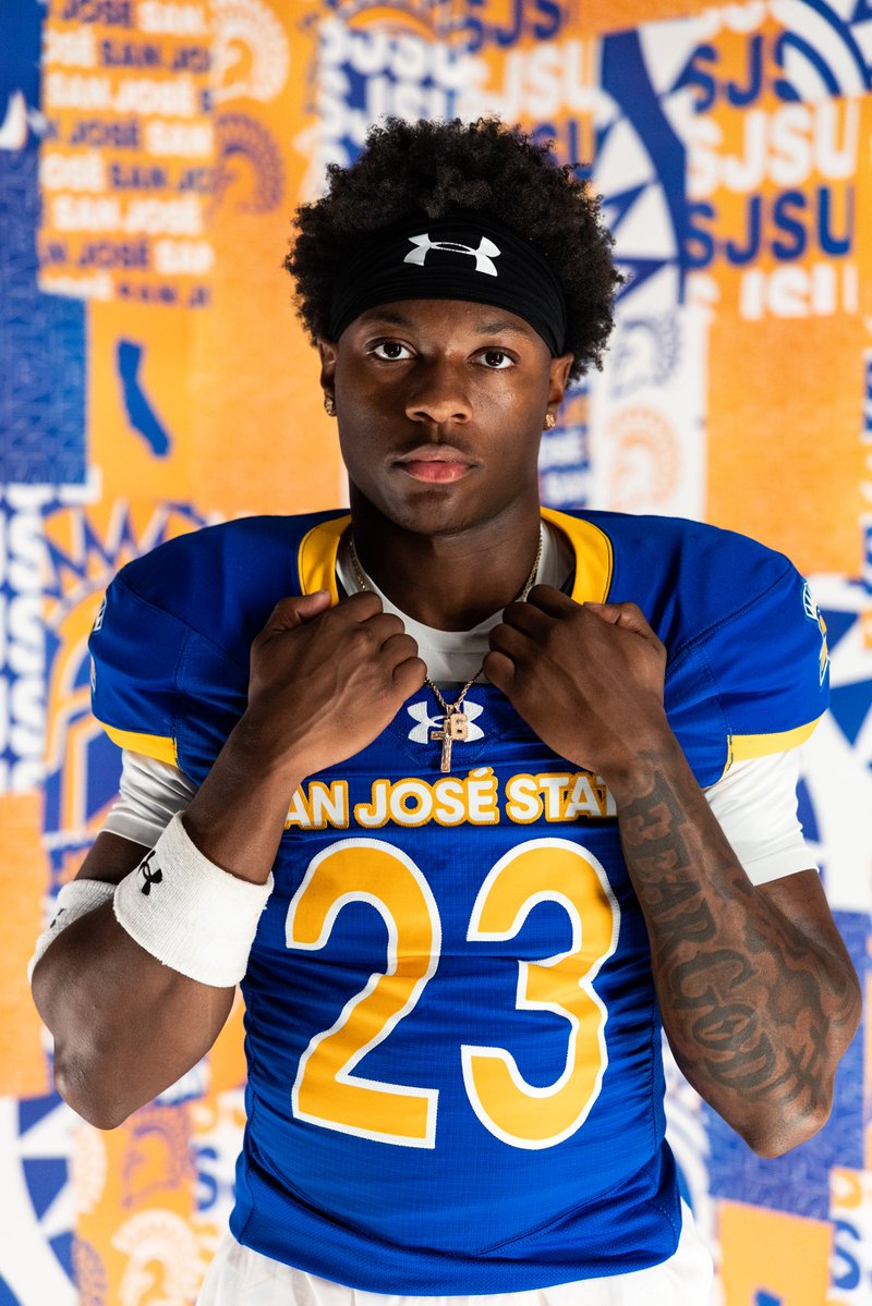 Aubrey Tibbils (@atibbsphotos) on Twitter photo media day szn 🎥📸
BTS from the building of this years media day branded set with <a href="/SanJoseStateFB/">San José State Football</a>
Built 100 percent in house! So happy with how it turned out!
results coming soon! media day szn 🎥📸
BTS from the building of this years media day branded set with <a href="/SanJoseStateFB/">San José State Football</a>
Built 100 percent in house! So happy with how it turned out!
results coming soon!