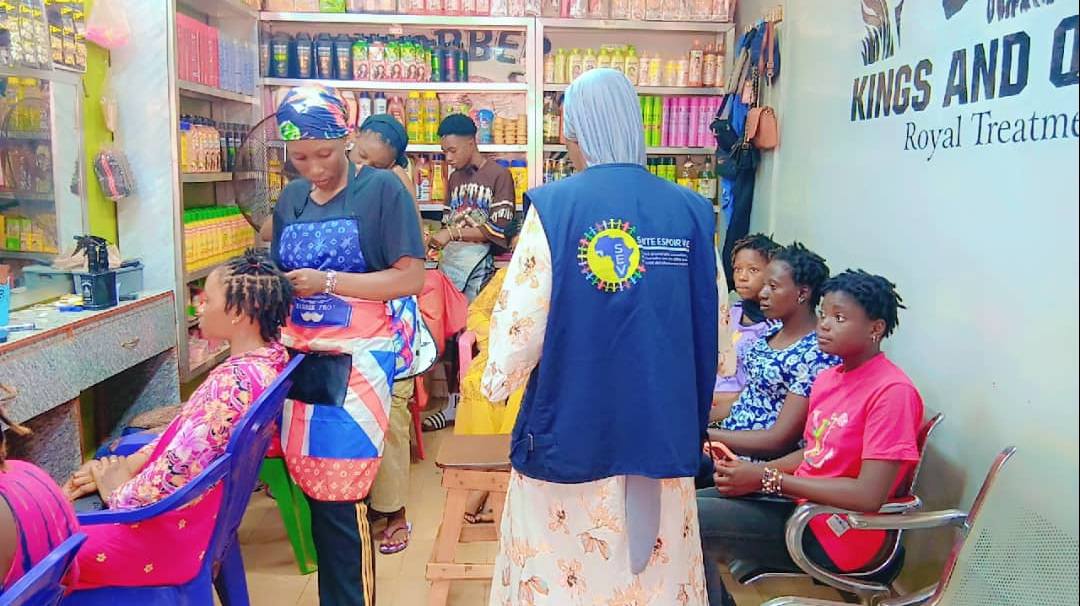 Sevguinee's tweet image. Causerie éducative sur la prévention du VIH organisée par l’ONG @Sevguinee à Siguiri