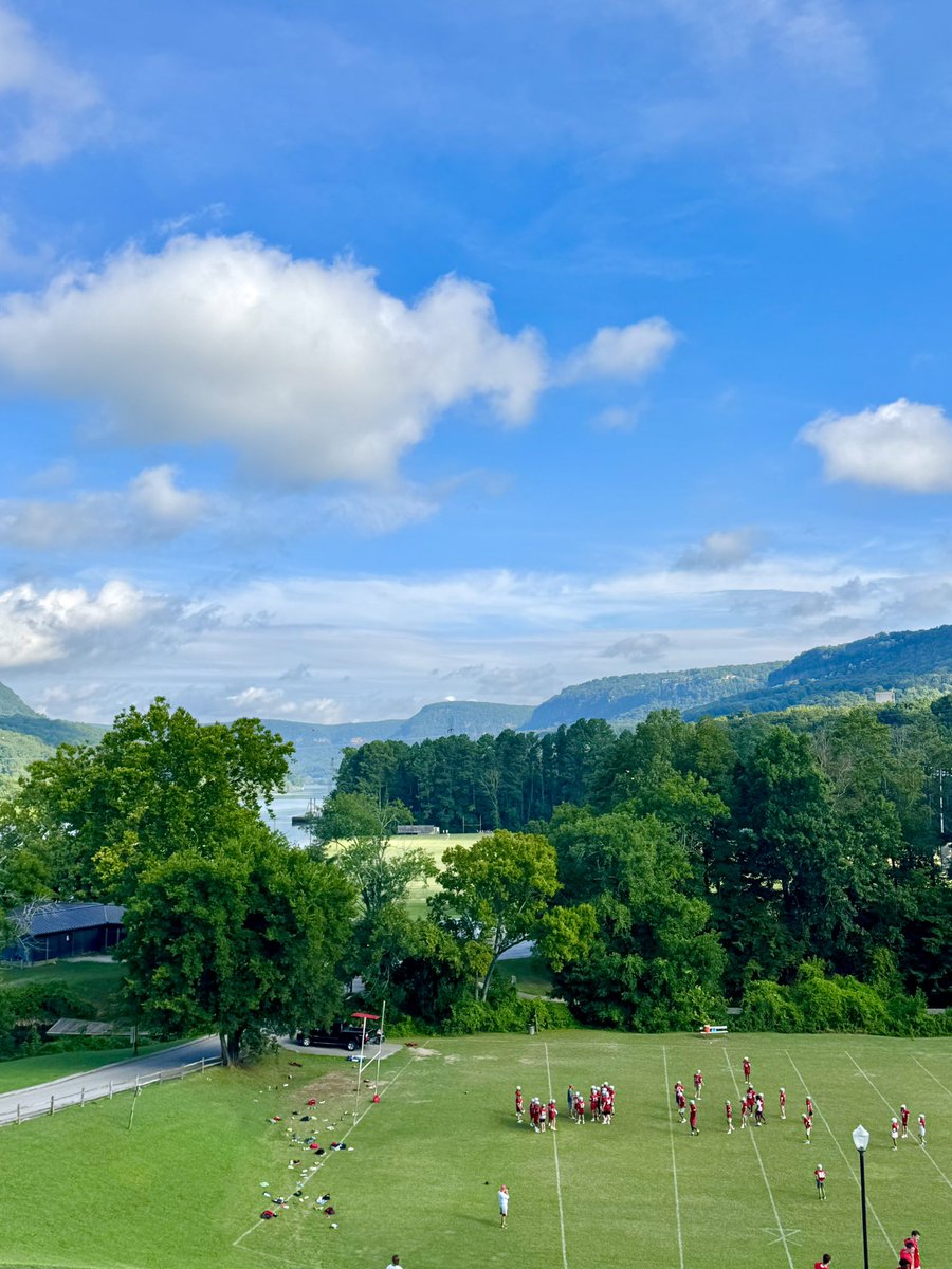 Just imagine getting to go to school here and your practices being cooled down by the breeze off of the river. 

What a great experience. What a legacy. 

GBR