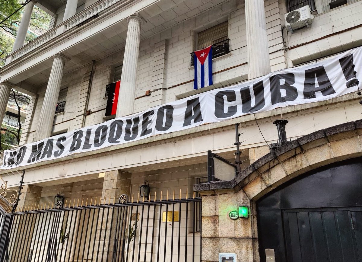 pedropprada's tweet image. Embajada de #Cuba🇨🇺 en #Argentina🇦🇷 lista para recibir 72 aniversario de gesta del Moncada, honrar a los caídos y a los héroes que nos precedieron; también a los diplomáticos qué abrieron camino aquí hace 52 años y renovar juramento de lealtad a nuestro pueblo
#LaLuchaNoHaCesado