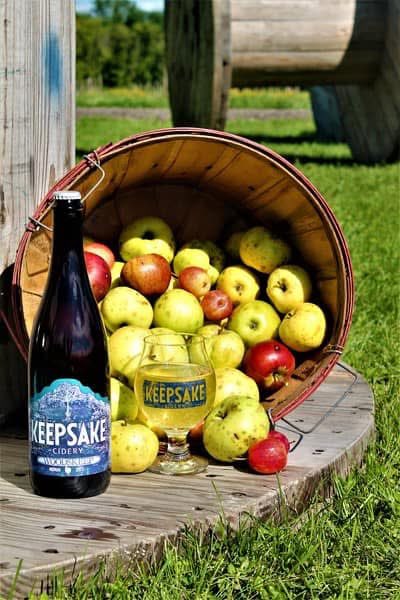 cheersmn's tweet photo. Keepsake Cidery tasting until 7pm tonight.  Friday vibes!! https://t.co/HWCoPua86Q