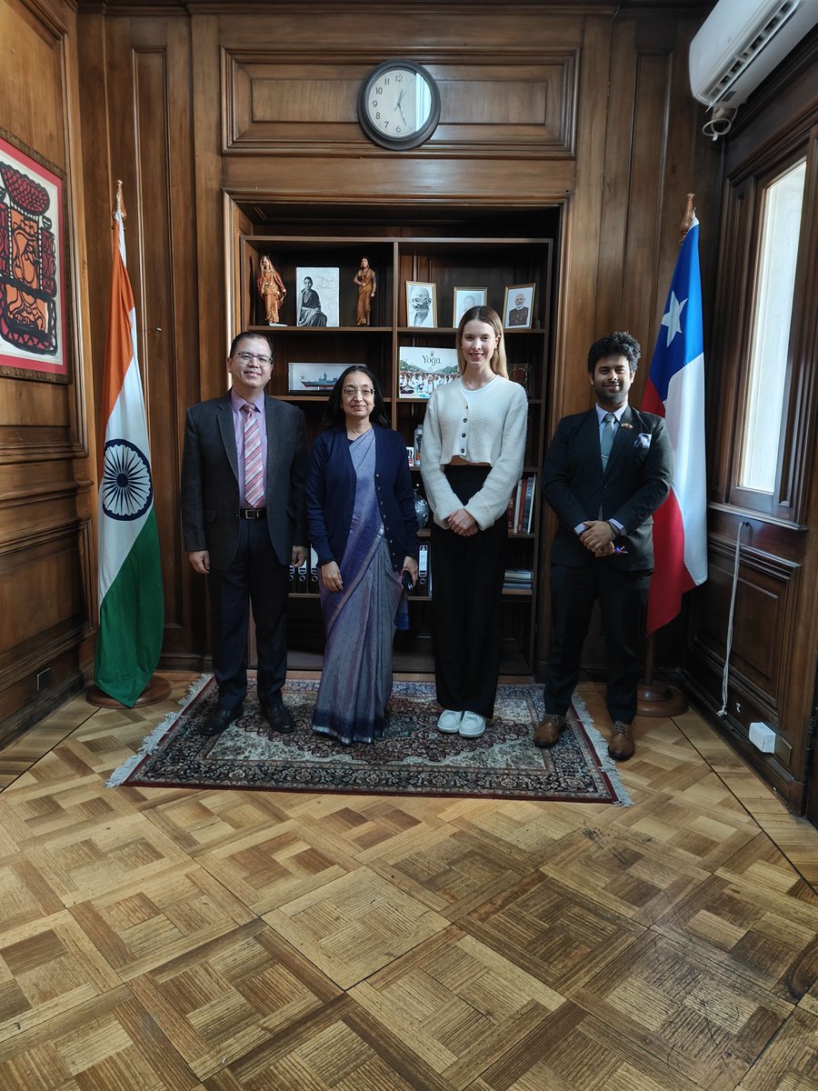 India in Chile tweet media