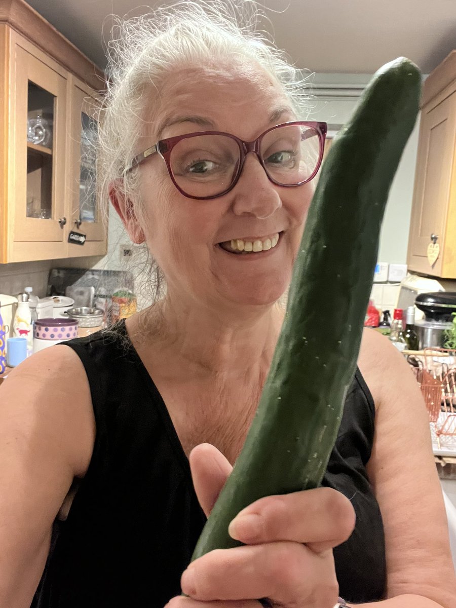 BettePants's tweet image. Proudly waving my produce around….biggest one yet!

#homegrown #cucumber