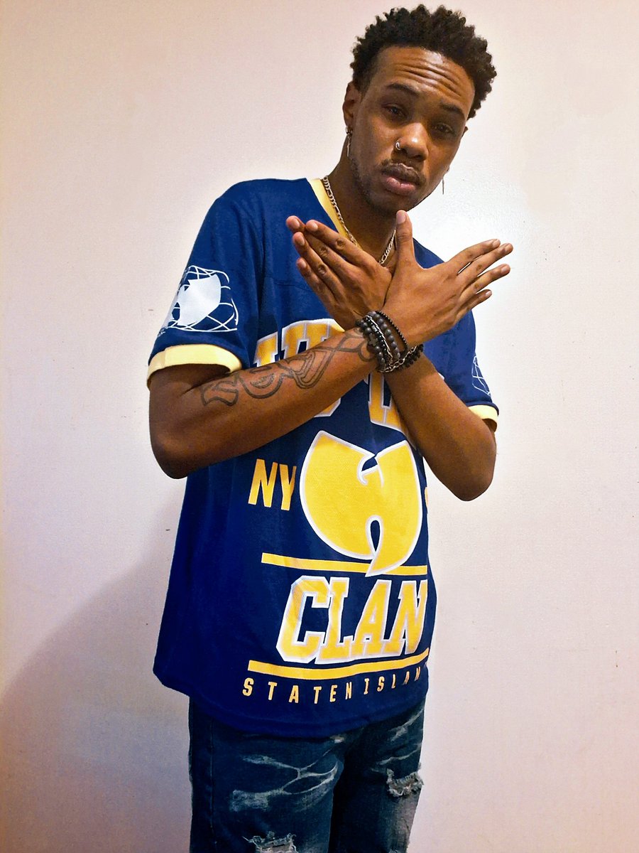 Malik_Nova96's tweet photo. "Witty, Unpredictable, Talent And Natural Game."
πΈ: Myself
#headshots #modeling #model #malemodel #printmodeling #printmodel #photography #diyphotography #fashion #streetwear #streetwearfashion #hiphop #wutang #wuwear #wuwearfashion #wuwearbrand #wuwearclothing https://t.co/9zpXH8lAWK