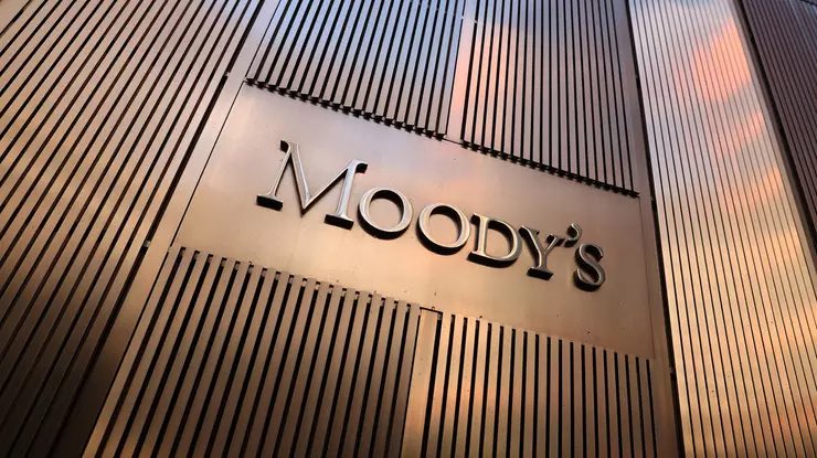 TiklaHaber_com's tweet image. Uluslararası derecelendirme kuruluşu Moody's, Türkiye'nin kredi notunu "B1"den "Ba3"e yükseltirken, kredi notu görünümünü "durağan"a çevirdi.