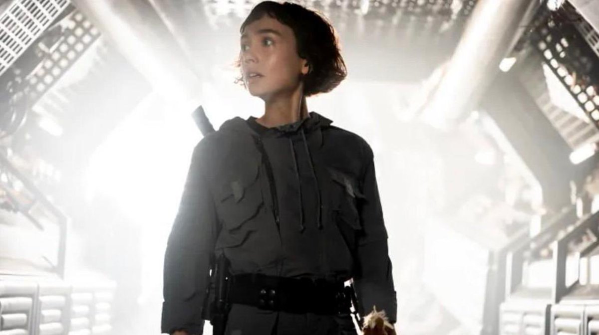 vaguelynerdypod's tweet image. Episode 1 of introduces us to the crew of the MAGINOT and the staff of PRODIGY! Wendy is an instant fave &amp;amp; a fearless and fun lead! #AlienEarth #SDCC #SDCC2025 #HallH