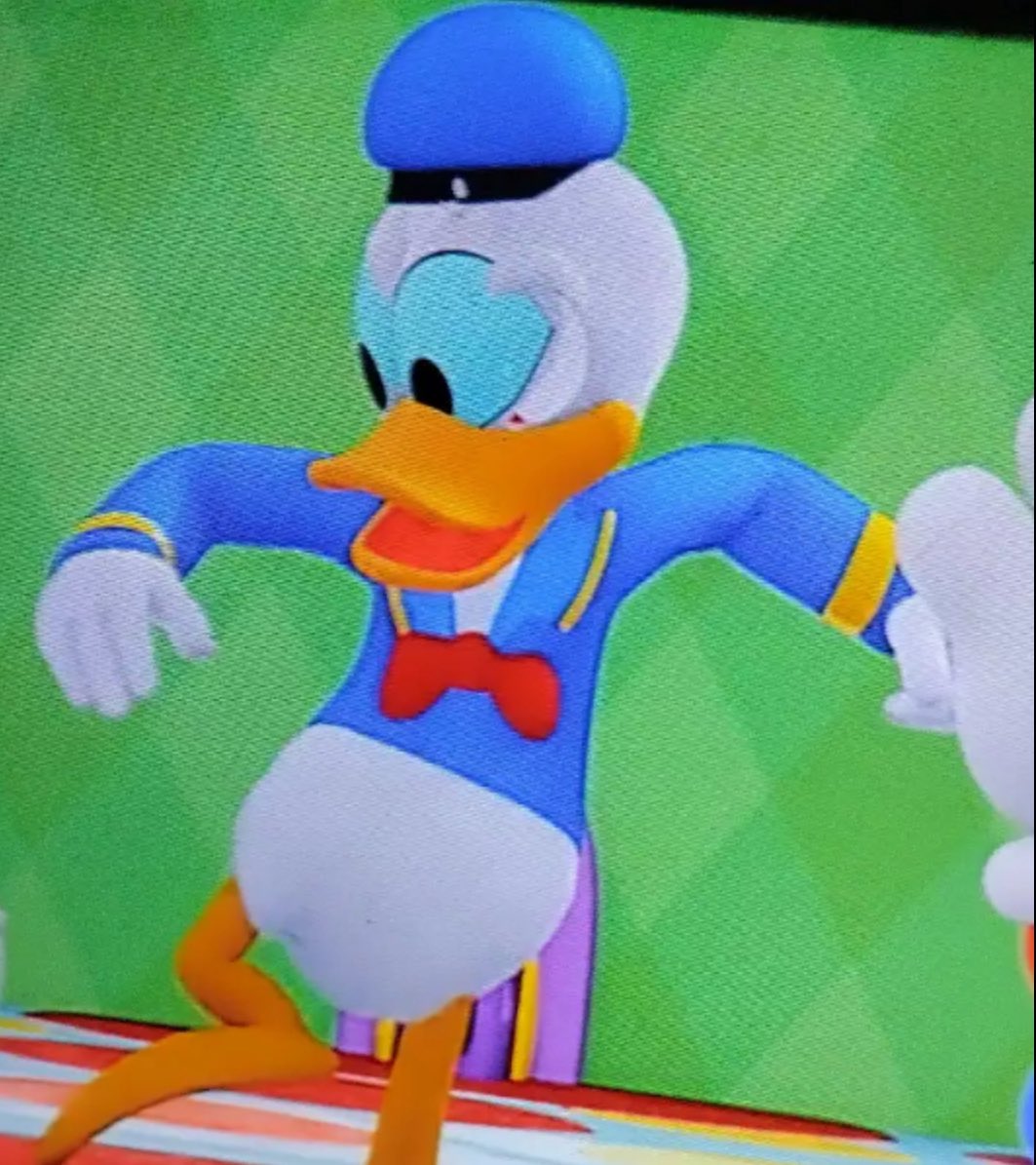 MMCHPLUS's tweet image. Animation errors will be returning in Mickey Mouse Clubhouse+.