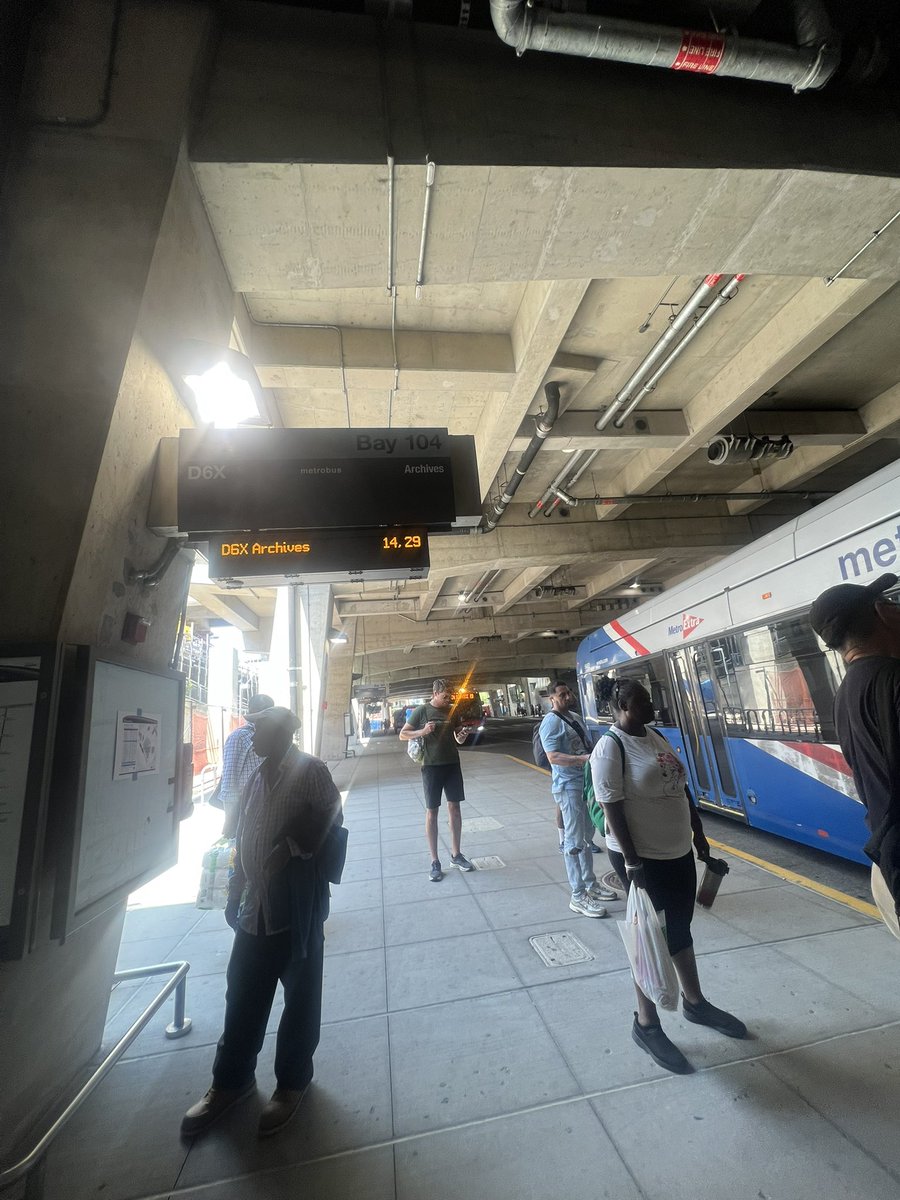 lisaisalive's tweet photo. Just waited 10 mins in the heat for the D6x which the driver then got into the bus and put the out of service sign and drove off. There are elderly ppl waiting for the bus. What is going on??? @wmata @wmataGM https://t.co/jhBlzM3MZ0