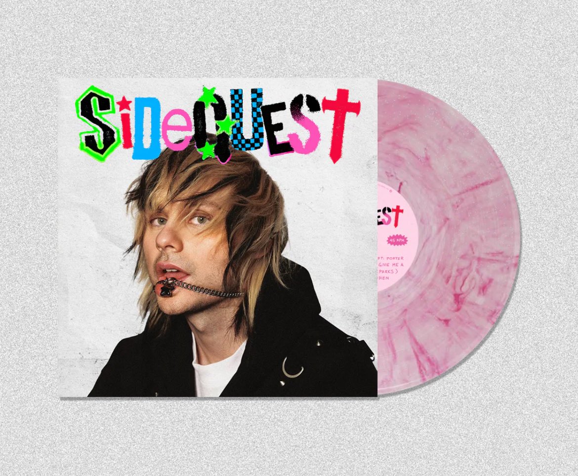 lovinlou1s's tweet image. just bought this now i am completely broke, @Michael5SOS you're lucky that your album is literally the best