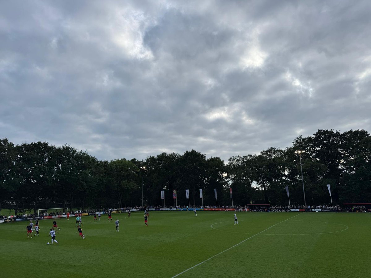 vanwissing's tweet image. Wederom in Delden voor een oefenpot. Dit keer #Heracles tegen Excelsior Rotterdam. 0-0 na 45 minuten. En weer zie je alleraardigst voetbal van Heracles
