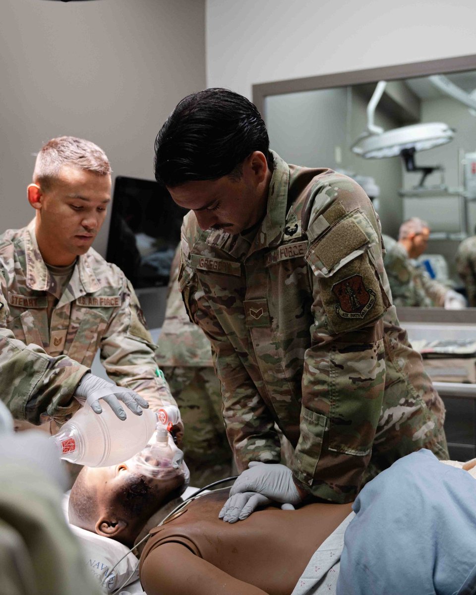 Missouri National Guard tweet media