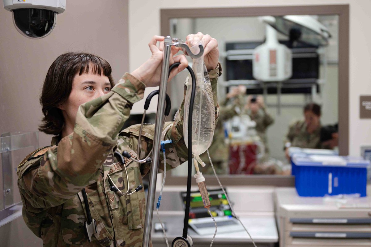 Missouri National Guard tweet media