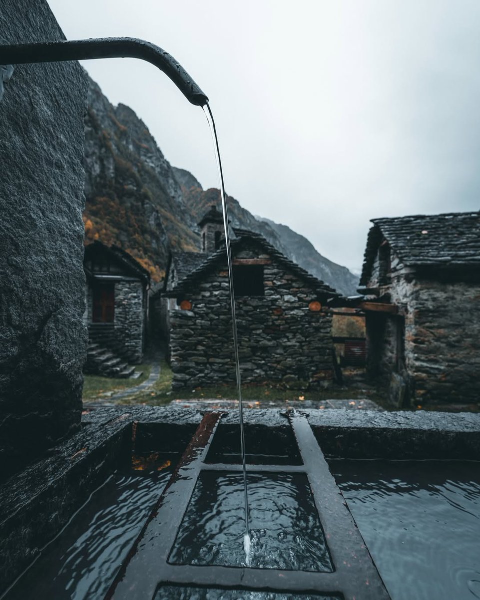 visualsofearth1's tweet photo. Ticino, Switzerland https://t.co/LB7jq5UzQI