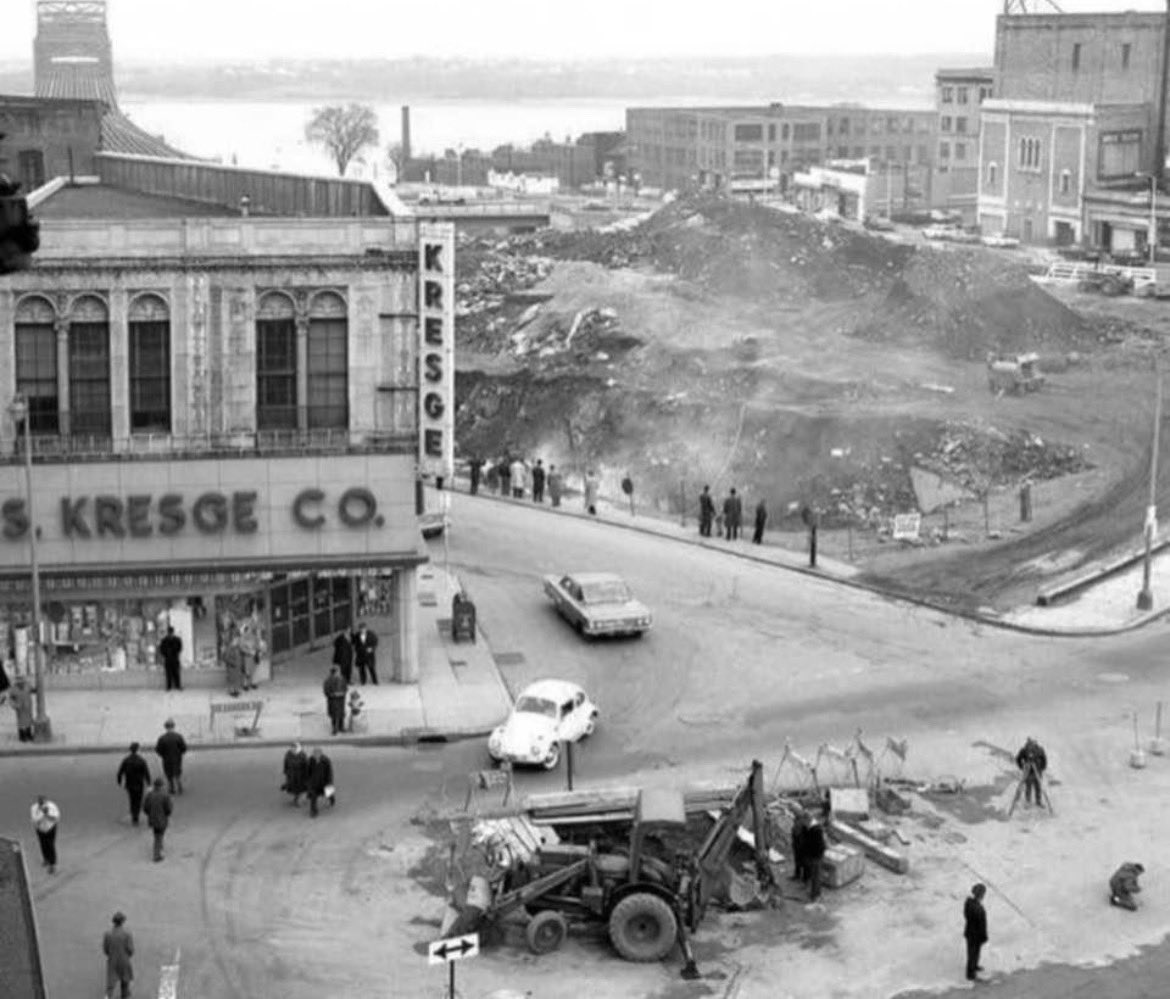 BenBerke6's tweet image. Fall River urban renewal was nuts. Dug a canyon through the city and put the namesake waterfall in a pipe under the highway