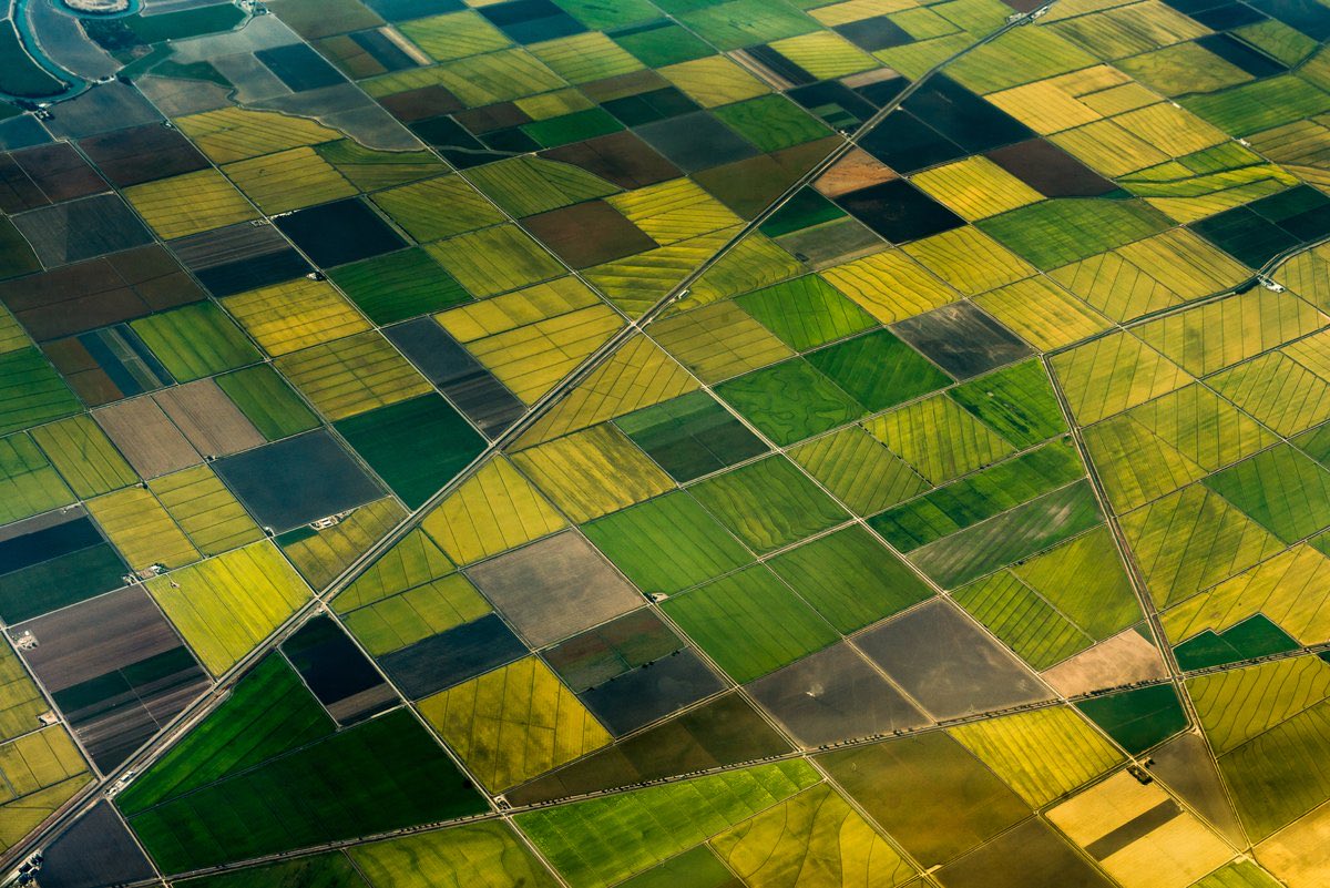 🚨 Rep. Mary Miller (R-IL) files federal legislation BANNING Chinese Communist Party-linked entities and individuals from buying American farmland.