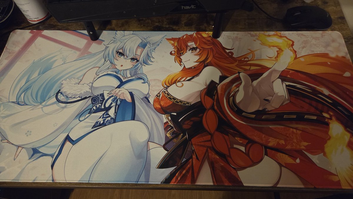 SisterMeridia's tweet image. I knew it said XL but it swallowed my desk, lol. The art is beautiful, though! @SmugAlana @GamerSupps