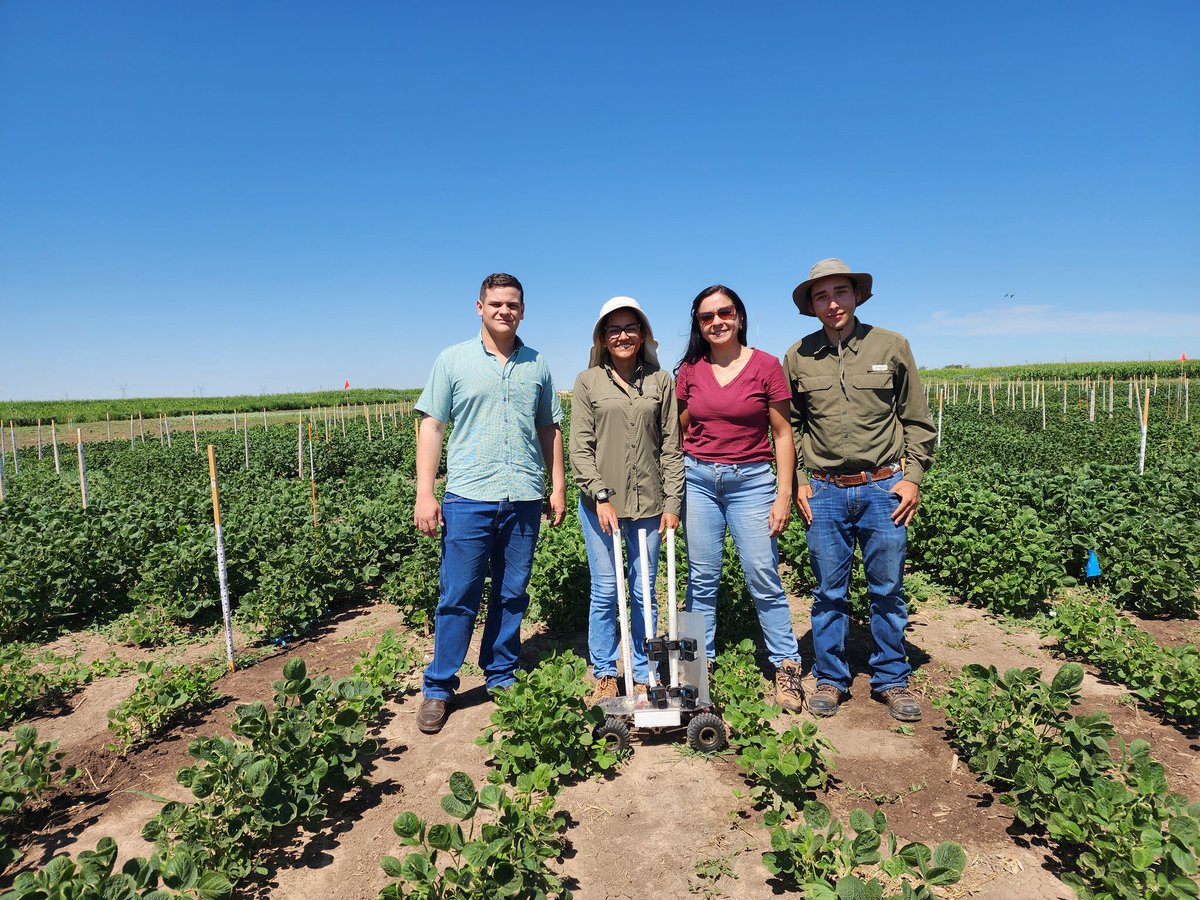 Pleased to have Dr. Adriana, Luis, &amp; Diogo join our research program for this crop season🙏. They’ll be working primarily with Juliana on trials focused on image-based phenotyping of soybean reproductive traits under stress🥳🙏.  #CropForageLivestockSystemsProgram <a href="/KJagadish_TTU/">Krishna Jagadish</a>