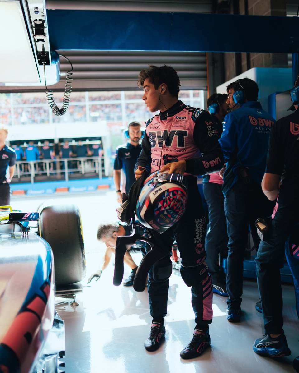 AlpineF1Team's tweet photo. Tough afternoon, but the work never stops.

We'll keep going, @FranColapinto 👊 https://t.co/Zhalff5EM8
