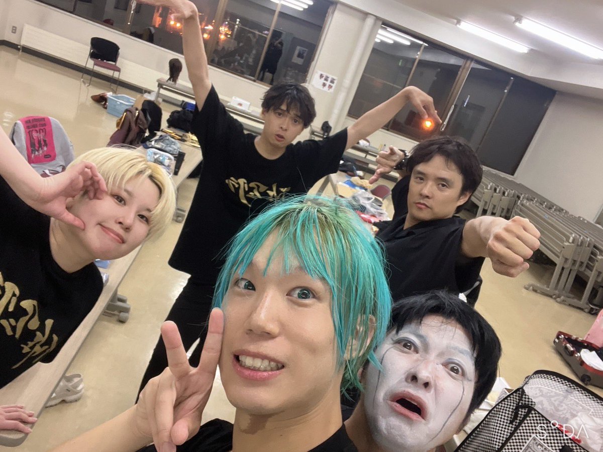 anisondisco's tweet image. #まめフェス 前夜祭
#アニソンディスコ タイム無事終了!
気づけばフロアいっぱいの人だかり!
盆踊りあり リアルピースさんやきただにひろしさん、遠藤正明さんの飛び入りあり!そして、我々は この夏、CITY OP「Hello」と共に進むことを決めました!
ありがとうございました!明日もよろしくです!