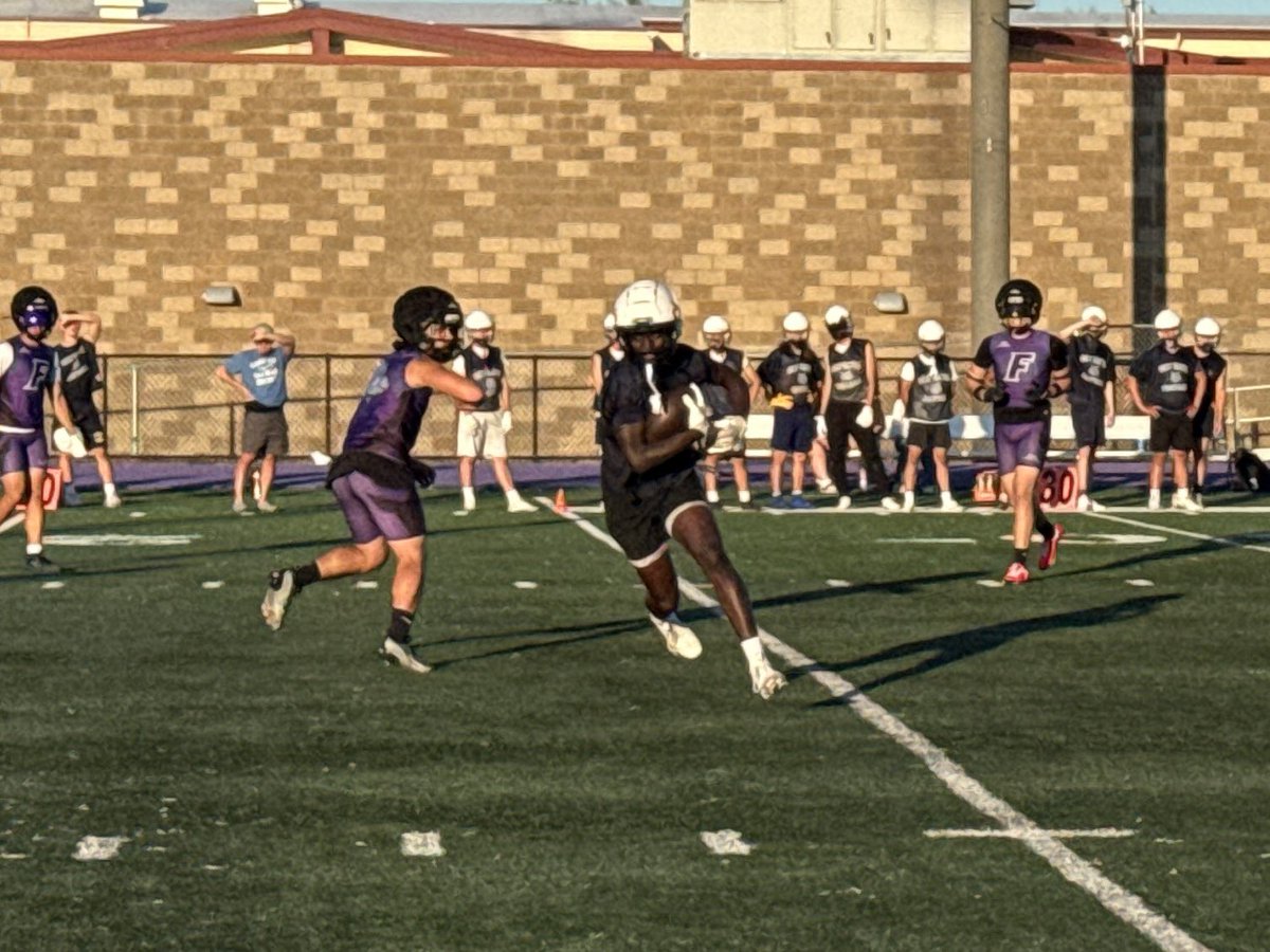 FosterHSFB's tweet image. The Bulldogs hosted their final 7 on 7 and Linemen Challenge Series for the summer! We thank all of the schools for participating and helping us get better. The Bulldogs are looking forward to their final competition of the summer at the Lakewood 7 on 7 and Lineman Challenge