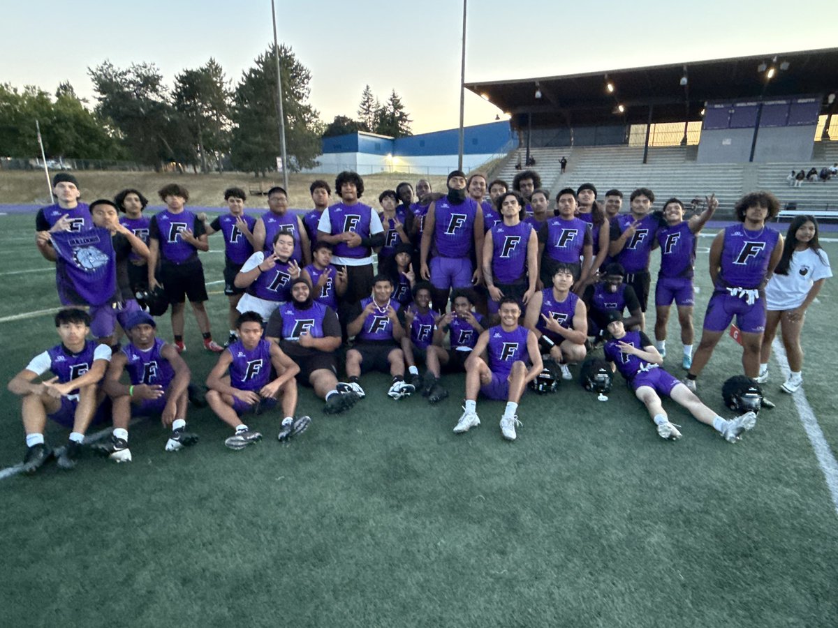 FosterHSFB's tweet image. The Bulldogs hosted their final 7 on 7 and Linemen Challenge Series for the summer! We thank all of the schools for participating and helping us get better. The Bulldogs are looking forward to their final competition of the summer at the Lakewood 7 on 7 and Lineman Challenge
