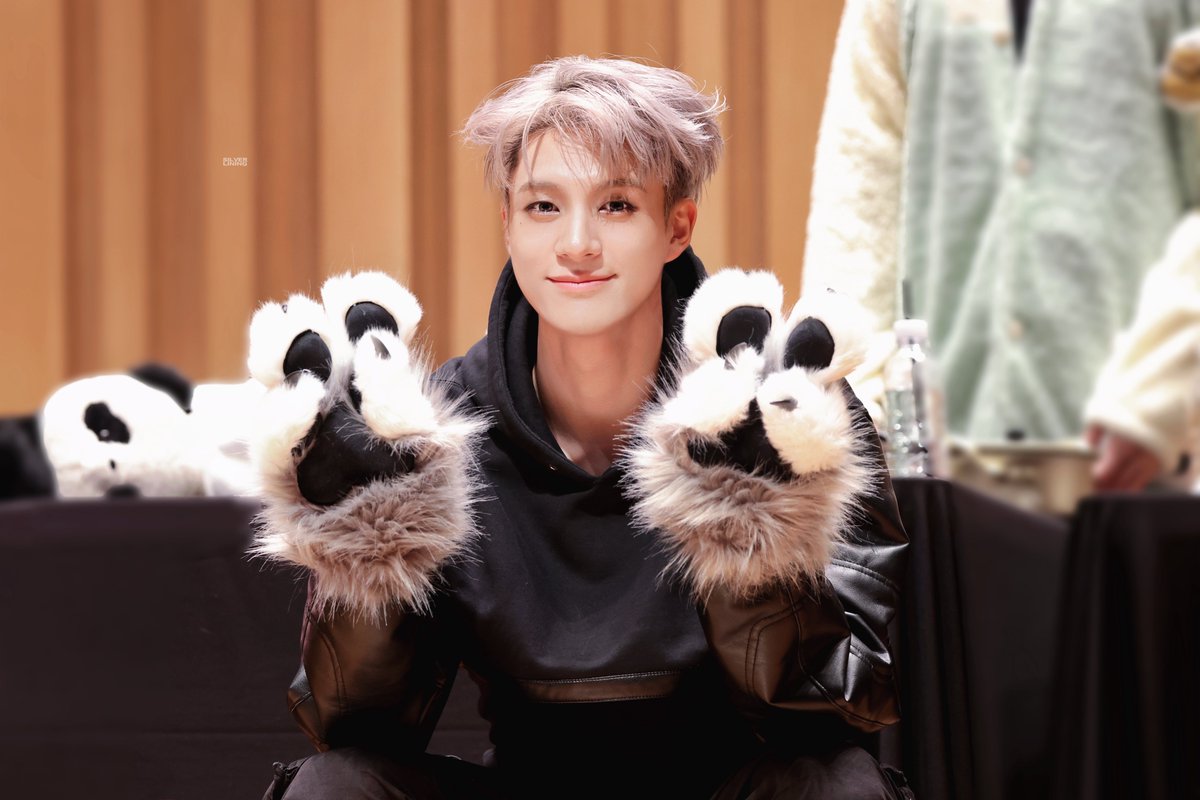 250725
프롬스토어 팬싸
#엔시티드림 #NCTDREAM #NCT #제노 #JENO