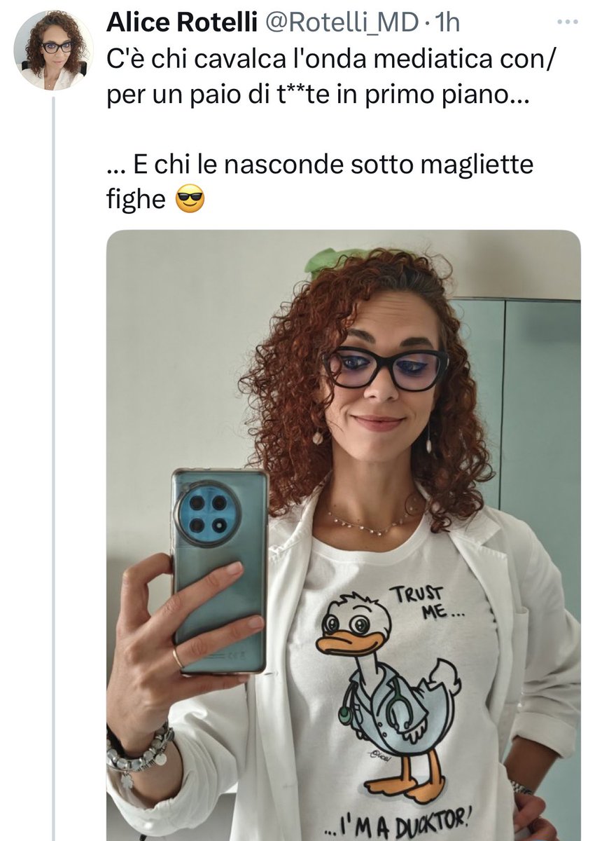 RRomani1973's tweet image. Rotelli pronta per Only Fans?
In camice per dovere, in posa per vocazione. La scienza può aspettare, lo specchio no.