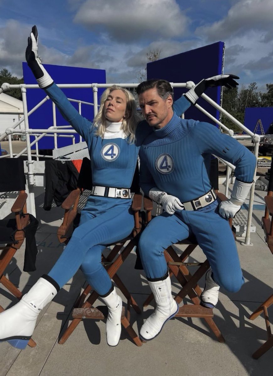 TavernaMarvel's tweet image. Pedro Pascal e Vanessa Kirby no set de 'QUARTETO FANTÁSTICO: PRIMEIROS PASSOS'.