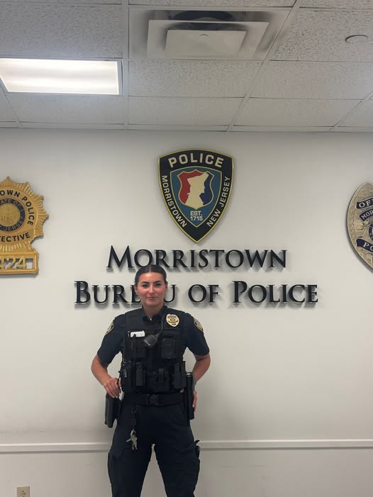 MorristownTAP's tweet image. Welcome to town! Help welcome Morristown&apos;s 6 new officers! tapinto.net/towns/morristo…