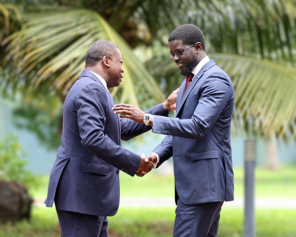 FEGnassingbe's tweet image. J’ai le plaisir d’accueillir ce jour, à Lomé, mon frère, Président de la République du Sénégal, SEM Bassirou Diomaye Diakhar FAYE, @PR_Diomaye.
Nous avons évoqué plusieurs sujets au nombre desquels la paix et la sécurité, l’économie, la jeunesse, l’intégration régionale, et la…