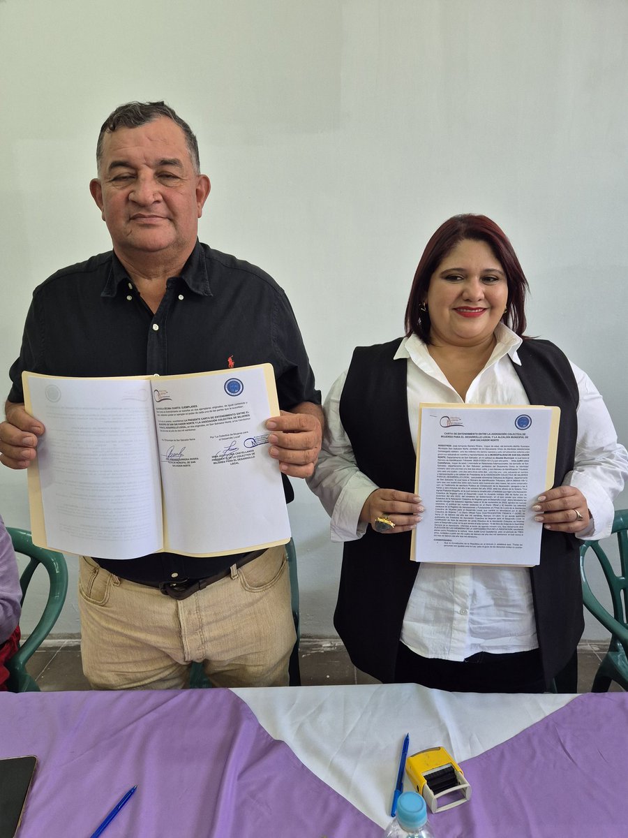 Colectiva de Mujeres tweet media