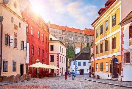 What Soviet Czechoslovakia looked like and what the Czech Republic looks like today.

These two photos are a must-see for anyone who dreams of returning to the land of "sausages for two, twenty."

Some people's dream of living under russian rule may stem from nostalgia for a