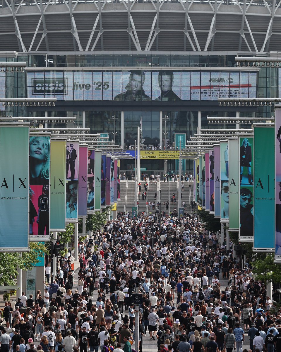 Oasis Mania tweet media