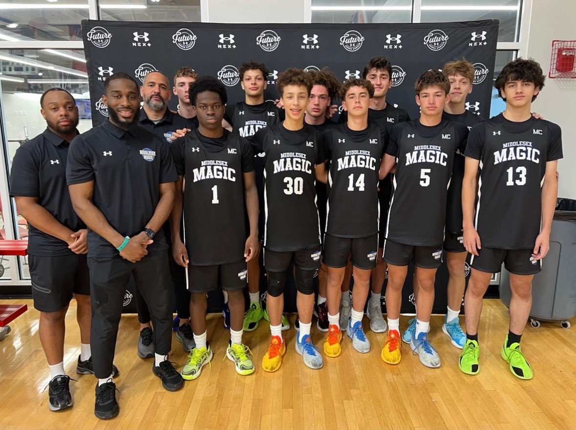 Much respect to this group for earning an invite to the UA Future Circuit One Six event in Chicago. 
⠀
We battled hard and finished in the Final Four, falling just short in a tough OT loss. Proud is an understatement. This team showed heart and brotherhood every step of the way